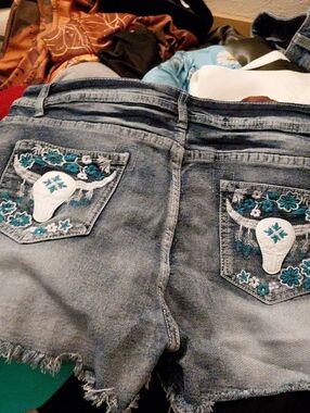 Mid-Rise Gray Denim Shorts with Turquoise Embroidered Back Pockets